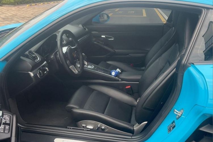 Used Porsche 718 2018 Cayman 2.0T Exterior 10