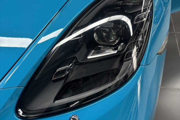 Used Porsche 718 2018 Boxster 2.0T Exterior 3