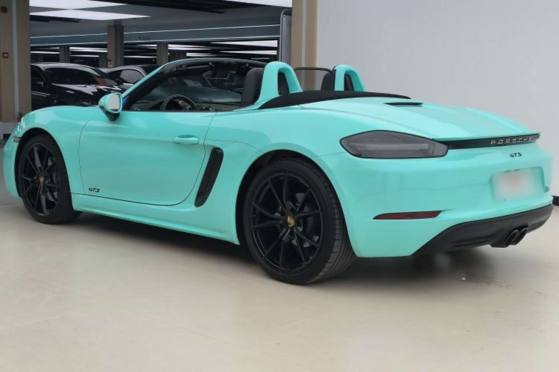 Used Porsche 718 2018 Boxster 2.0T Exterior 4