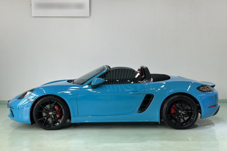 Used Porsche 718 2018 Boxster 2.0T Exterior 4