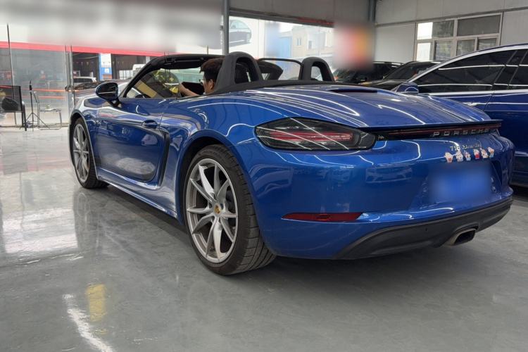 Used Porsche 718 2018 Boxster 2.0T Exterior 4