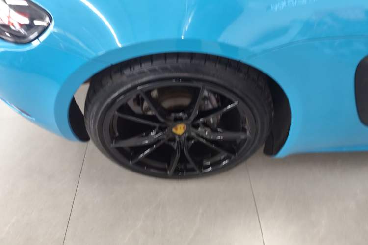 Used Porsche 718 2018 Boxster 2.0T Exterior 8
