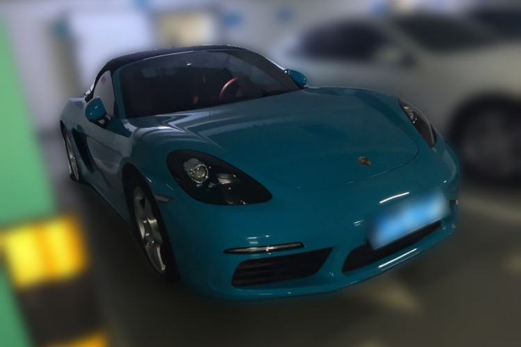 Used Porsche 718 2018 Boxster 2.0T Front Right 45 Deg