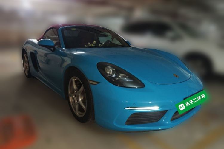 Used Porsche 718 2018 Boxster 2.0T Front Right 45 Deg