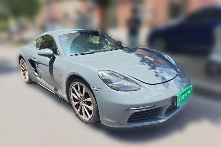 Used Porsche 718 2018 Cayman 2.0T Front Right 45 Deg