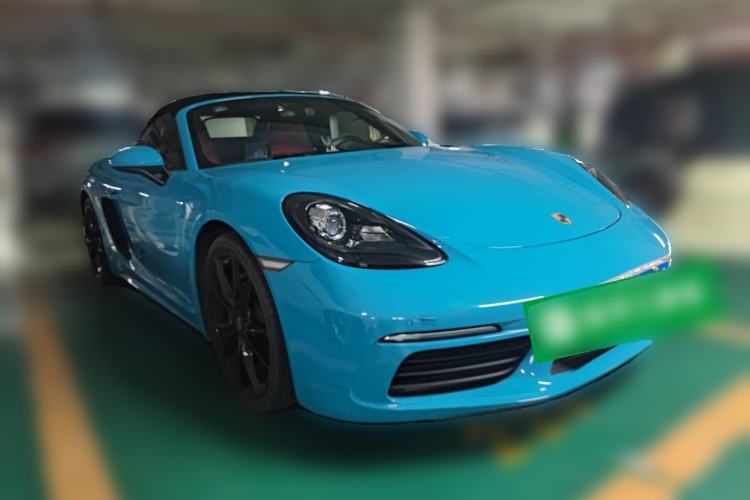 Used Porsche 718 2018 Boxster 2.0T Front Right 45 Deg