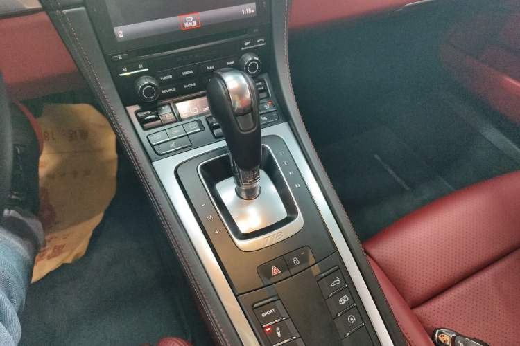 Used Porsche 718 2018 Cayman 2.0T Gear Lever