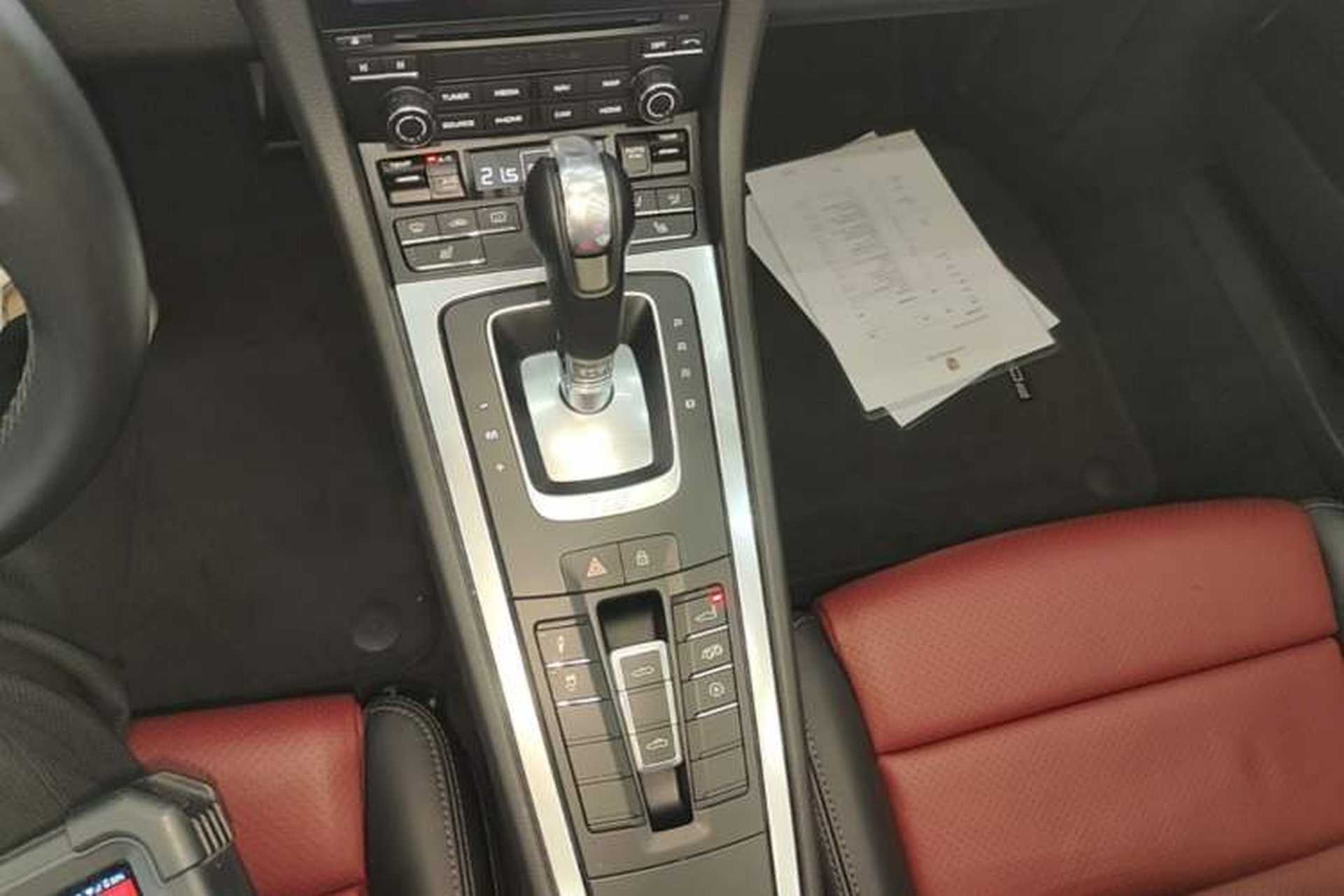 Used Porsche 718 2018 Boxster 2.0T Gear Lever