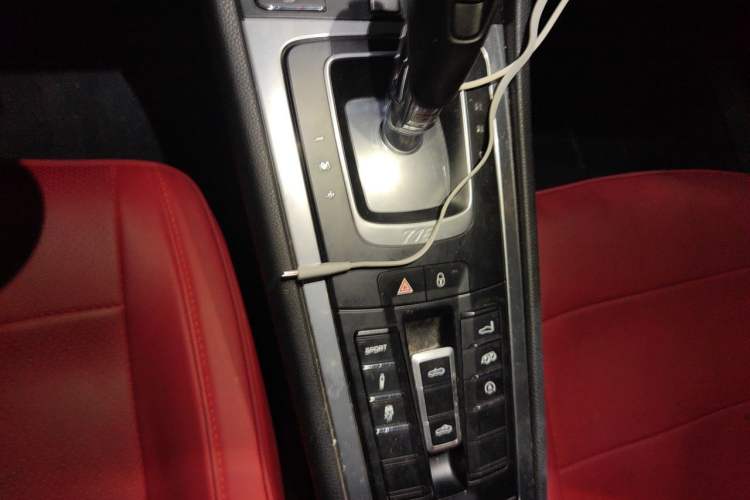 Used Porsche 718 2018 Boxster 2.0T Gear Lever