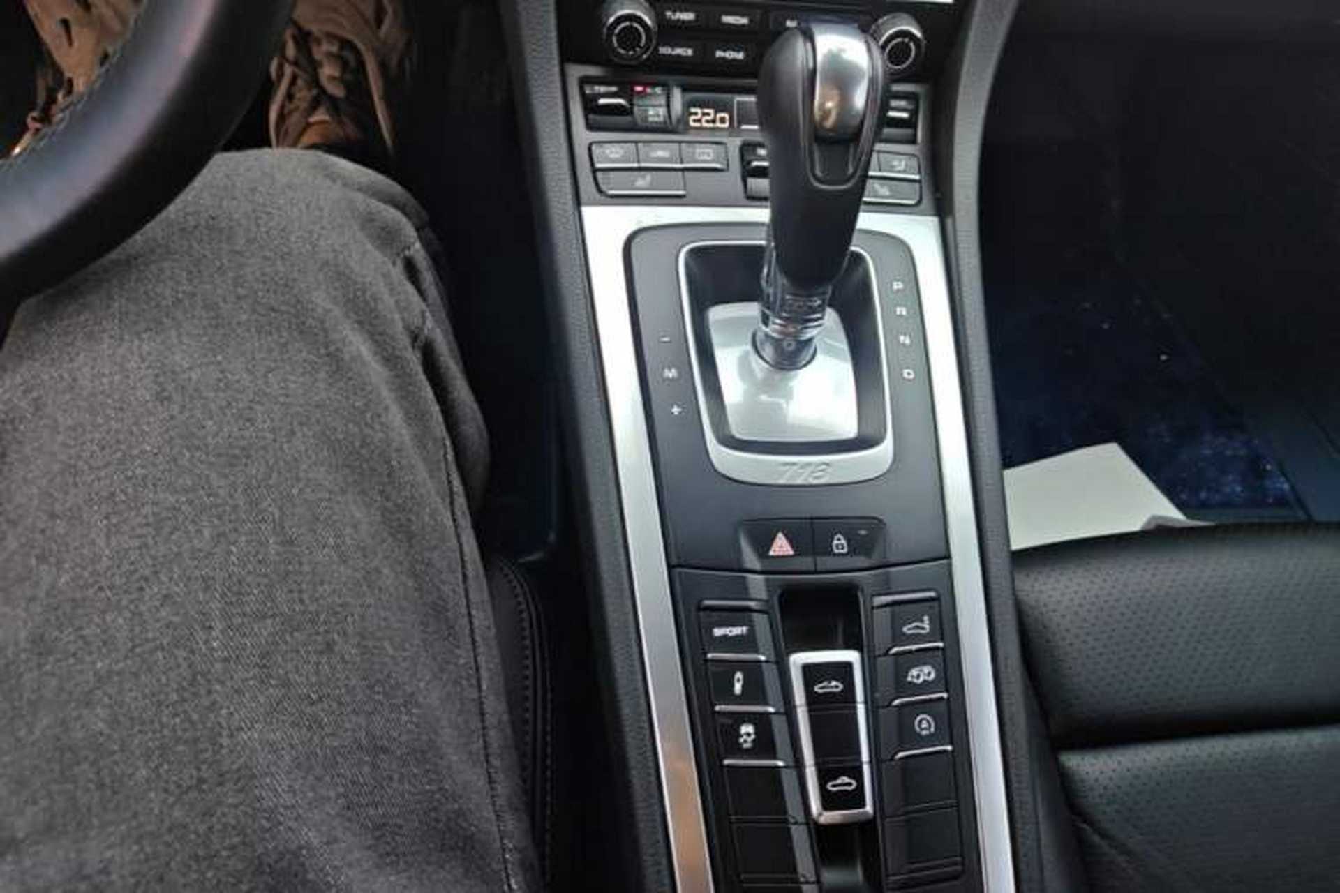 Used Porsche 718 2018 Boxster 2.0T Gear Lever