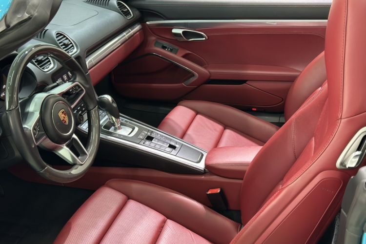 Used Porsche 718 2018 Boxster 2.0T Interior 1