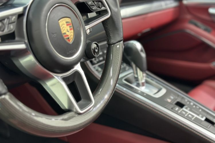 Used Porsche 718 2018 Boxster 2.0T Interior 11
