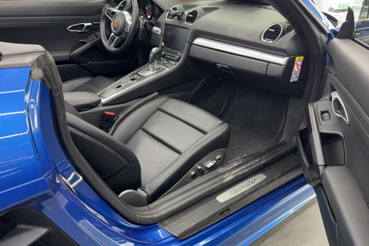 Used Porsche 718 2018 Boxster 2.0T Interior 3