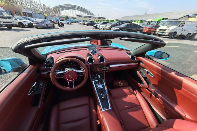 Used Porsche 718 2018 Boxster 2.0T Interior 4