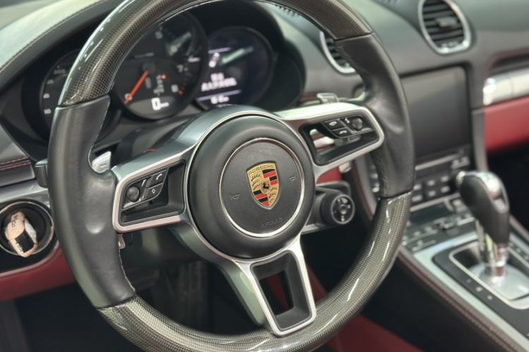 Used Porsche 718 2018 Boxster 2.0T Interior 4