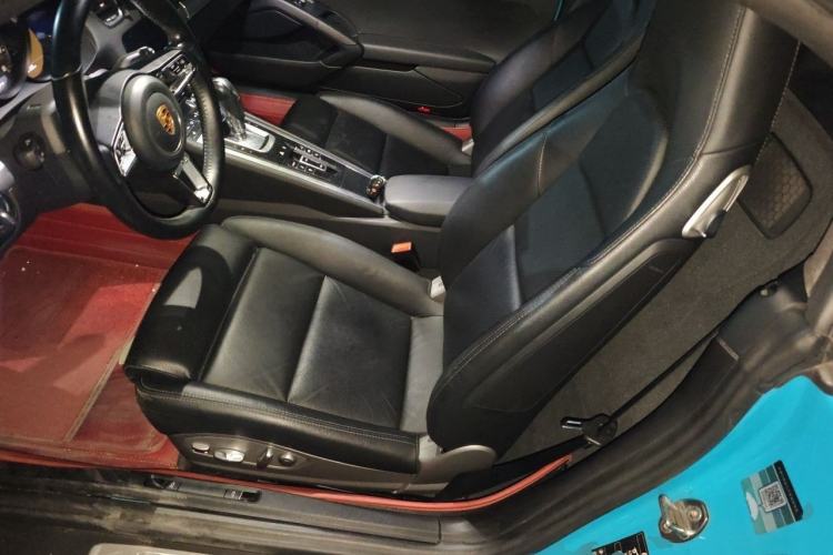 Used Porsche 718 2018 Boxster 2.0T Interior 4
