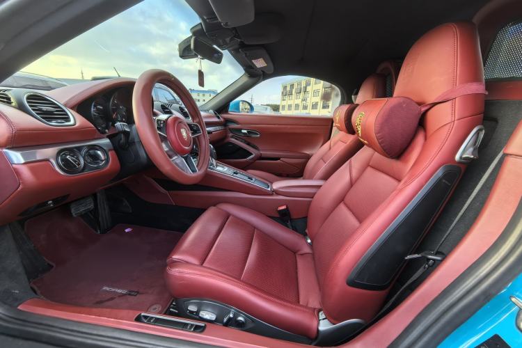Used Porsche 718 2018 Boxster 2.0T Interior 6