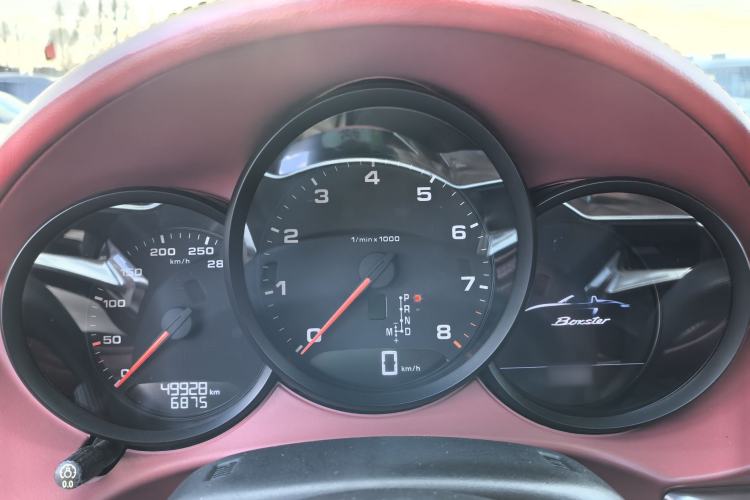 Used Porsche 718 2018 Boxster 2.0T Interior 9