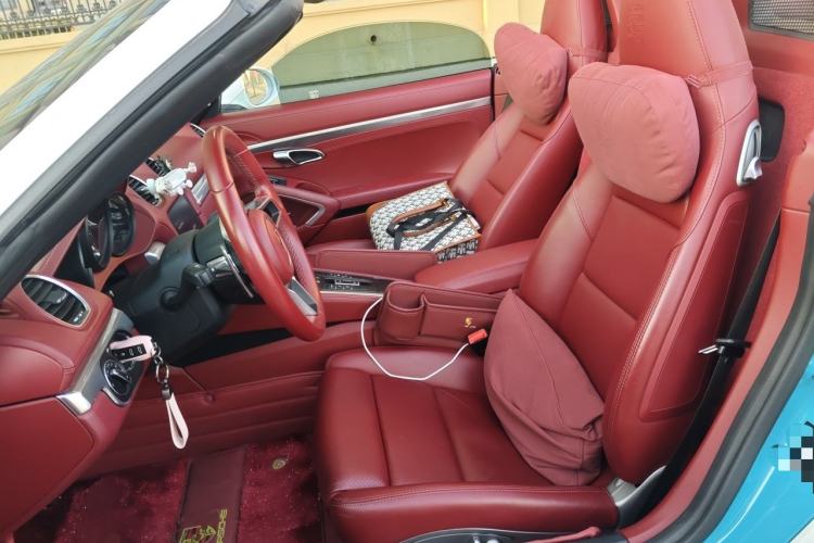 Used Porsche 718 2018 Boxster 2.0T Left Front Seat