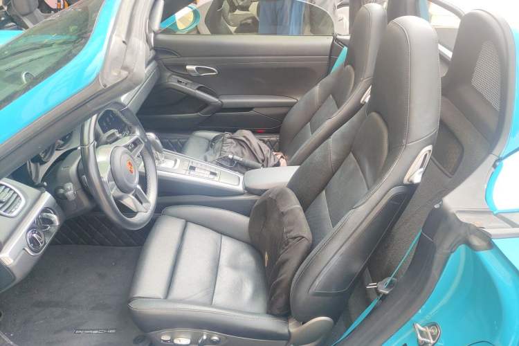 Used Porsche 718 2018 Boxster 2.0T Left Front Seat