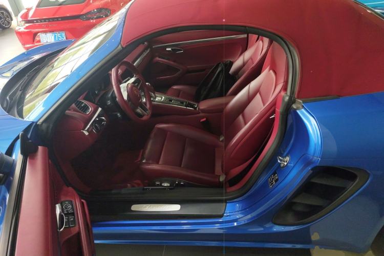 Used Porsche 718 2018 Boxster 2.0T Left Front Seat