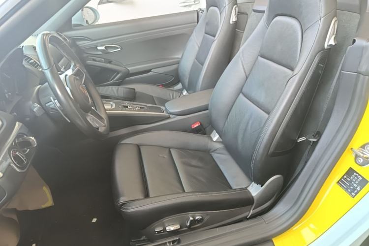 Used Porsche 718 2018 Boxster 2.0T Left Front Seat