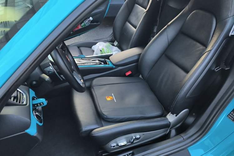 Used Porsche 718 2018 Cayman 2.0T Left Front Seat