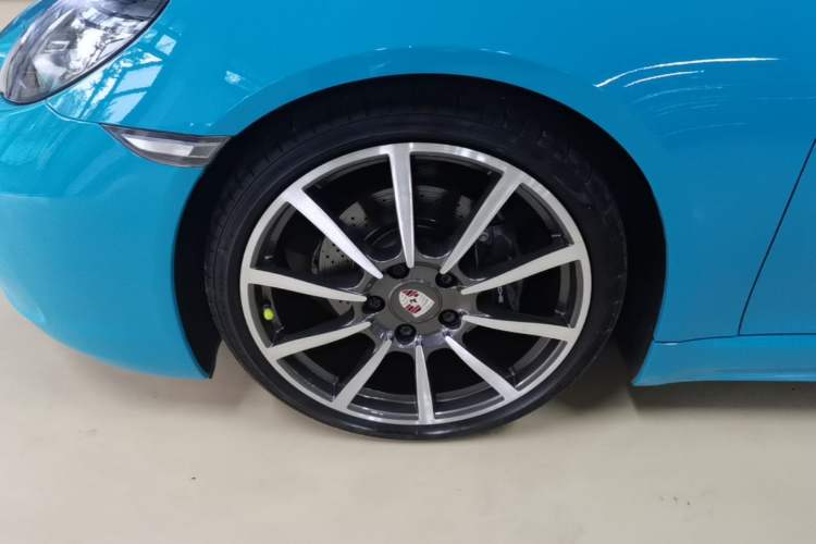 Used Porsche 718 2018 Boxster 2.0T Left Front Wheel Hub