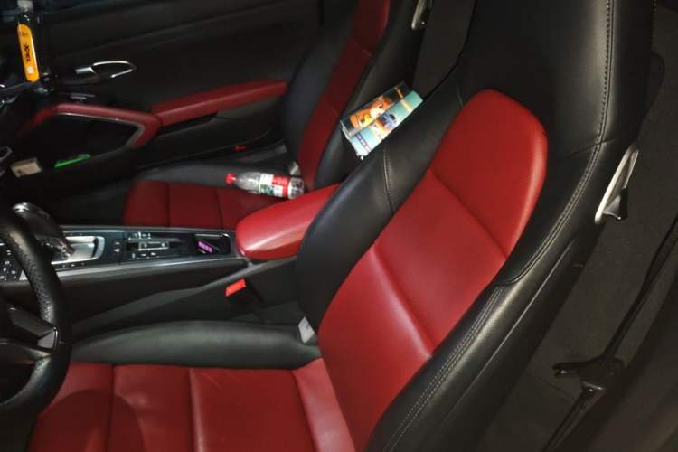 Used Porsche 718 2018 Boxster 2.0T Left Rear Seat