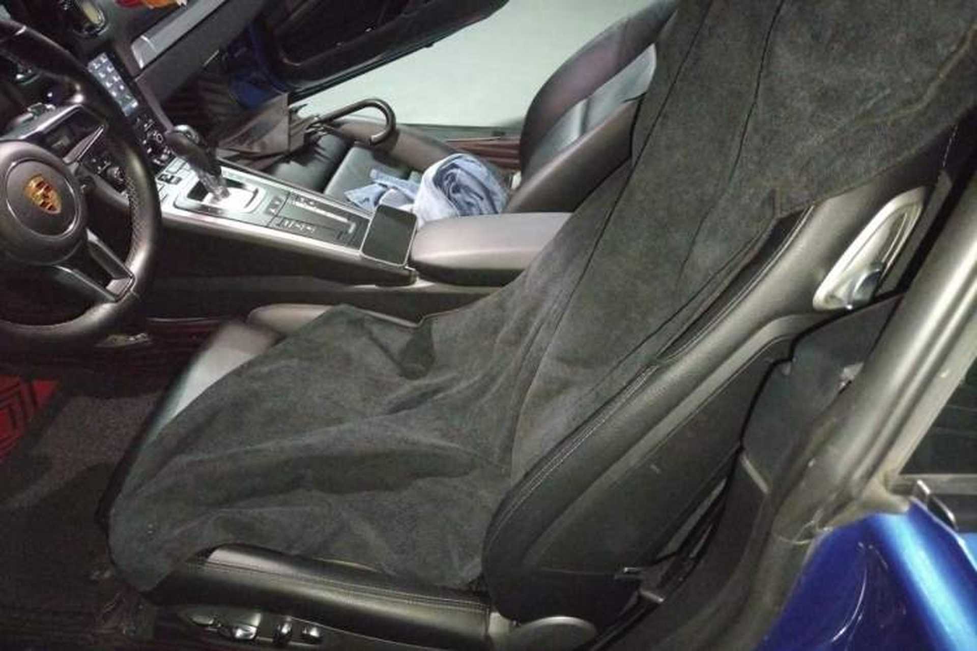 Used Porsche 718 2018 Cayman 2.0T Left Rear Seat