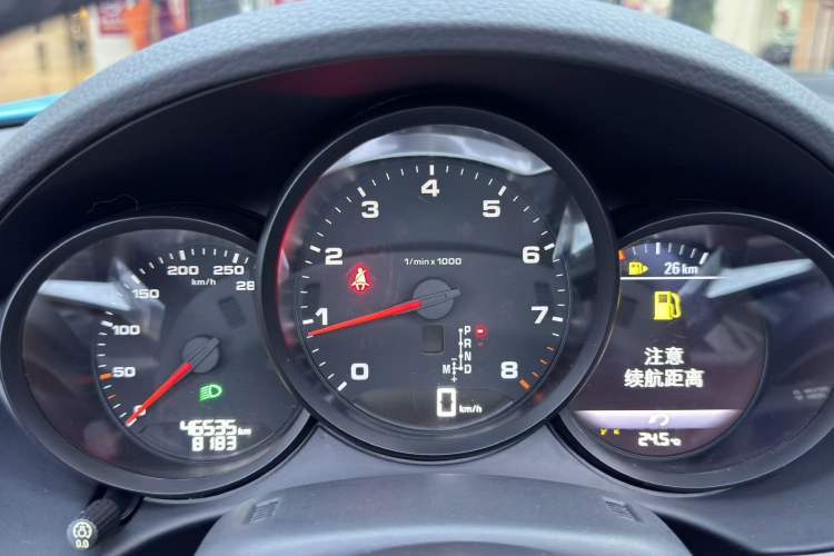 Used Porsche 718 2018 Boxster 2.0T Odometer Close Up