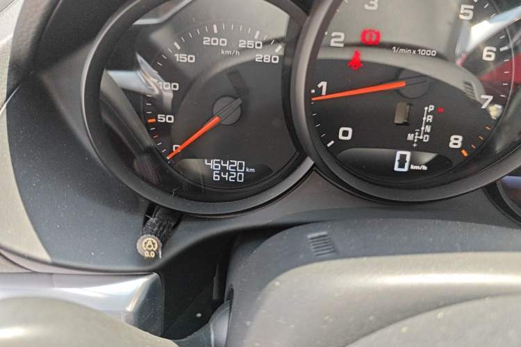 Used Porsche 718 2018 Boxster 2.0T Odometer Close Up