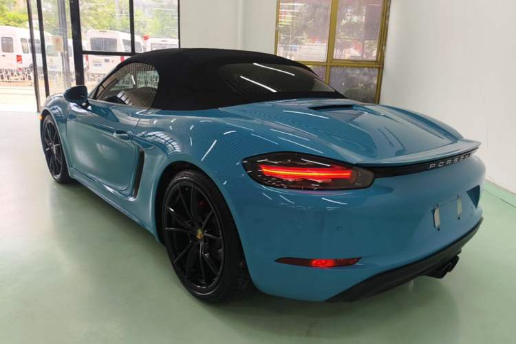 Used Porsche 718 2018 Boxster 2.0T Rear Left 45 Deg
