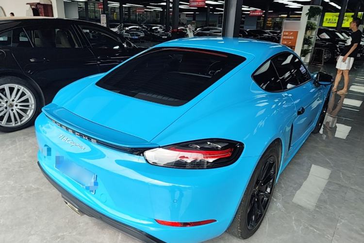 Used Porsche 718 2018 Cayman 2.0T Rear Right 45 Deg
