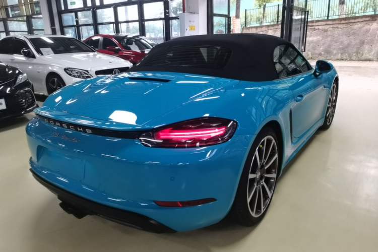 Used Porsche 718 2018 Boxster 2.0T Rear Right 45 Deg