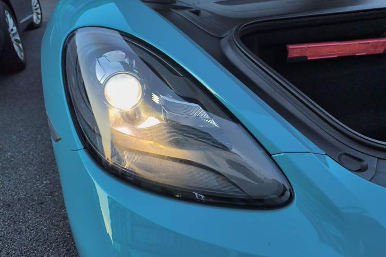 Used Porsche 718 2018 Cayman 2.0T Right Front Headlight