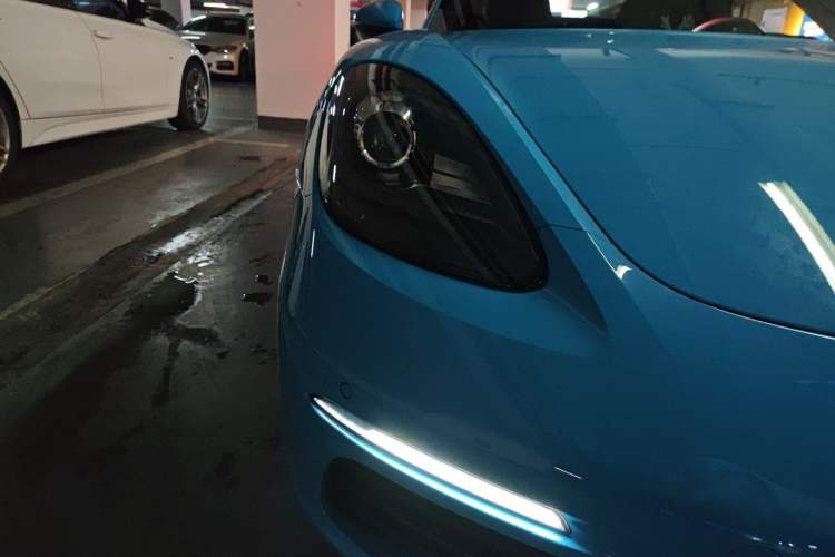 Used Porsche 718 2018 Boxster 2.0T Right Front Headlight