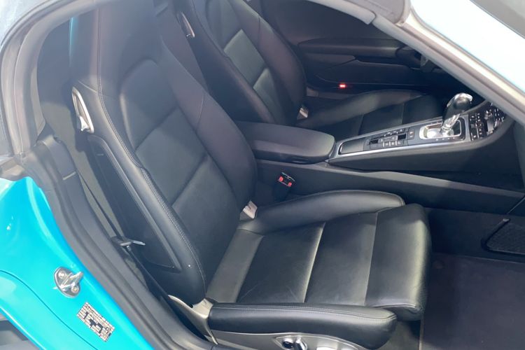 Used Porsche 718 2018 Boxster 2.0T Right Front Seat