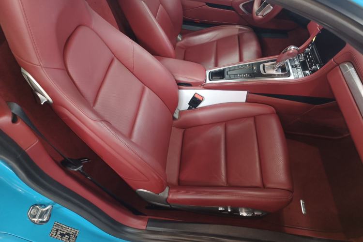Used Porsche 718 2018 Cayman 2.0T Right Front Seat