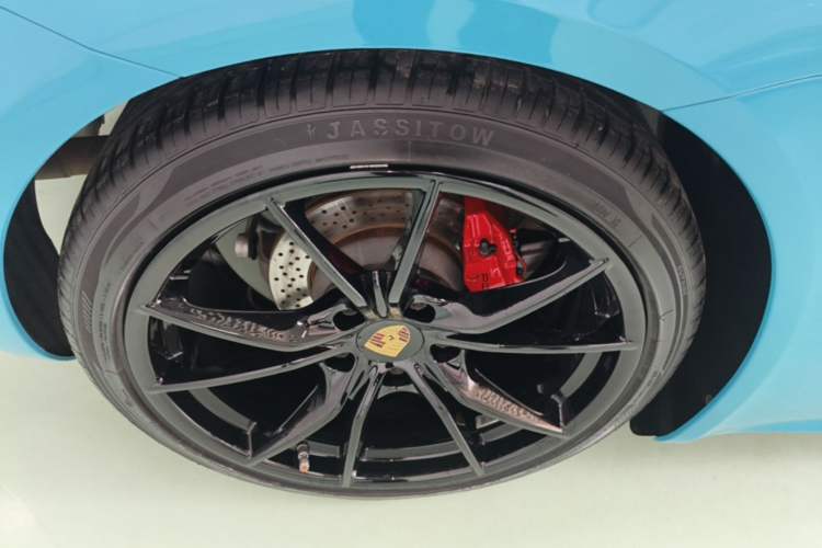 Used Porsche 718 2018 Boxster 2.0T Right Rear Wheel Hub