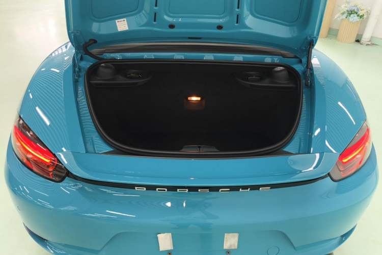 Used Porsche 718 2018 Boxster 2.0T Trunk
