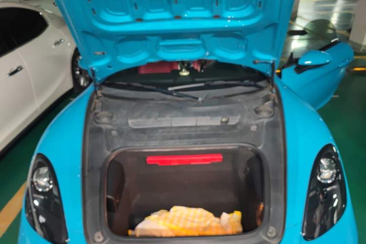 Used Porsche 718 2018 Boxster 2.0T Trunk