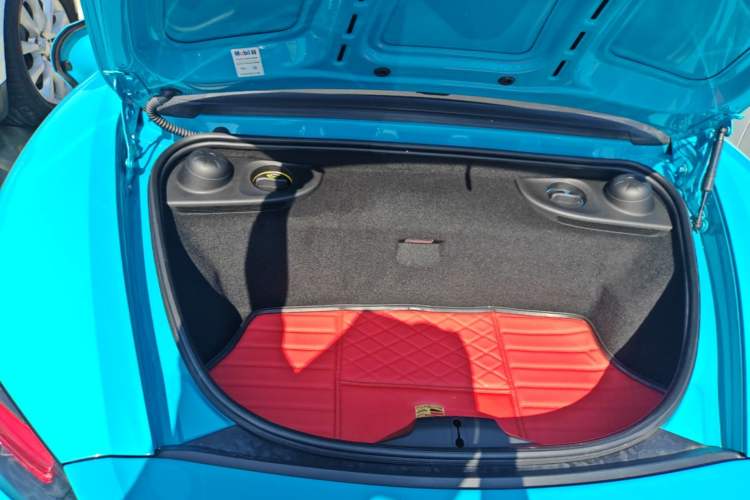 Used Porsche 718 2018 Boxster 2.0T Trunk