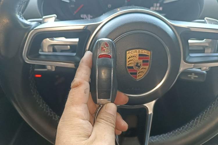 Used Porsche 718 2018 Boxster 2.0T Vehicle Key