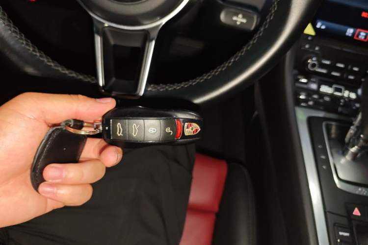 Used Porsche 718 2018 Boxster 2.0T Vehicle Key