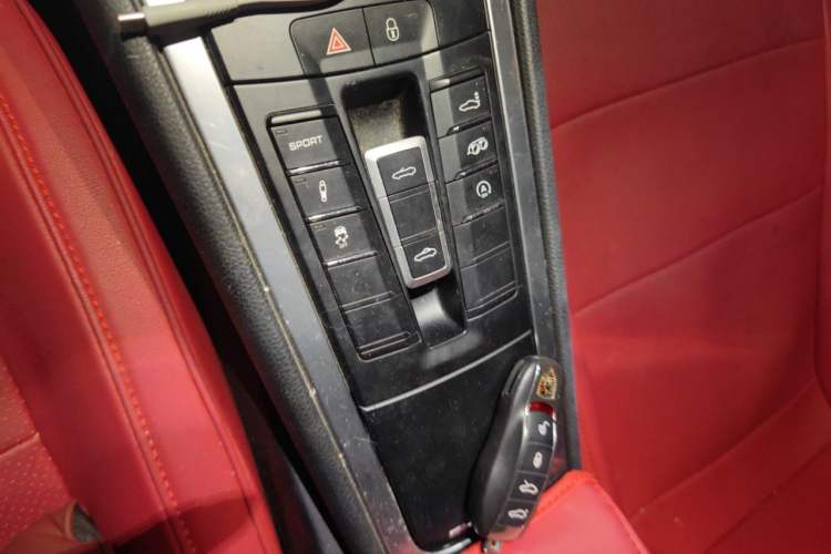 Used Porsche 718 2018 Boxster 2.0T Vehicle Key