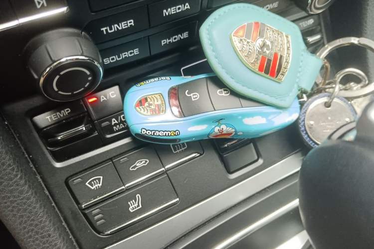 Used Porsche 718 2018 Cayman 2.0T Vehicle Key