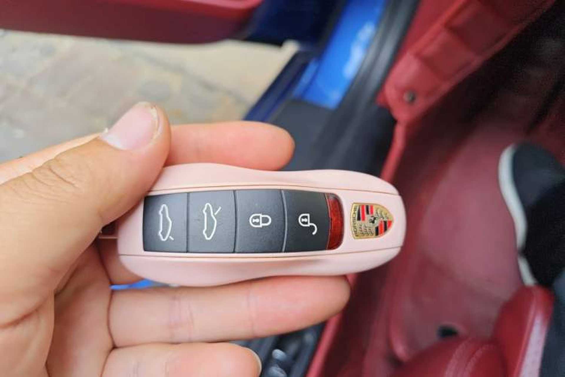 Used Porsche 718 2018 Cayman 2.0T Vehicle Key