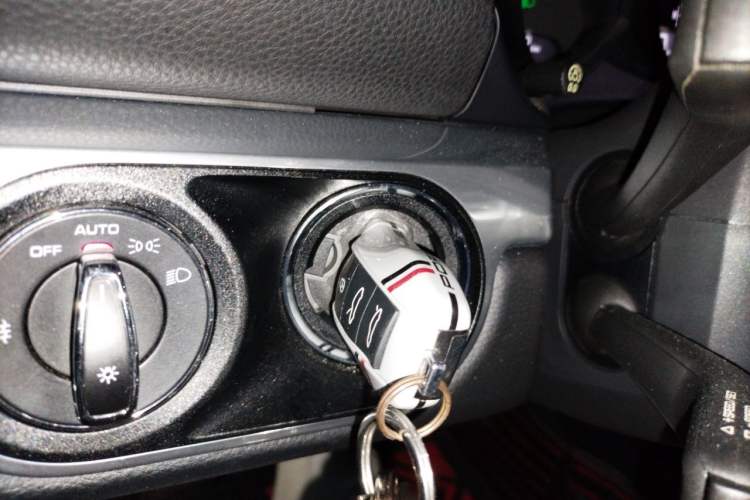 Used Porsche 718 2018 Cayman 2.0T Vehicle Key