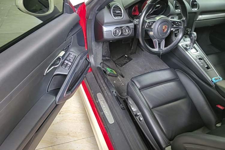 Used Porsche 718 2018 Boxster 2.0T Driver Seat